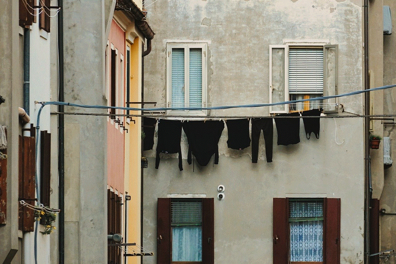 Houses Laundry