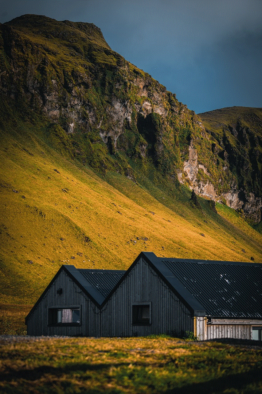 Houses Mountains