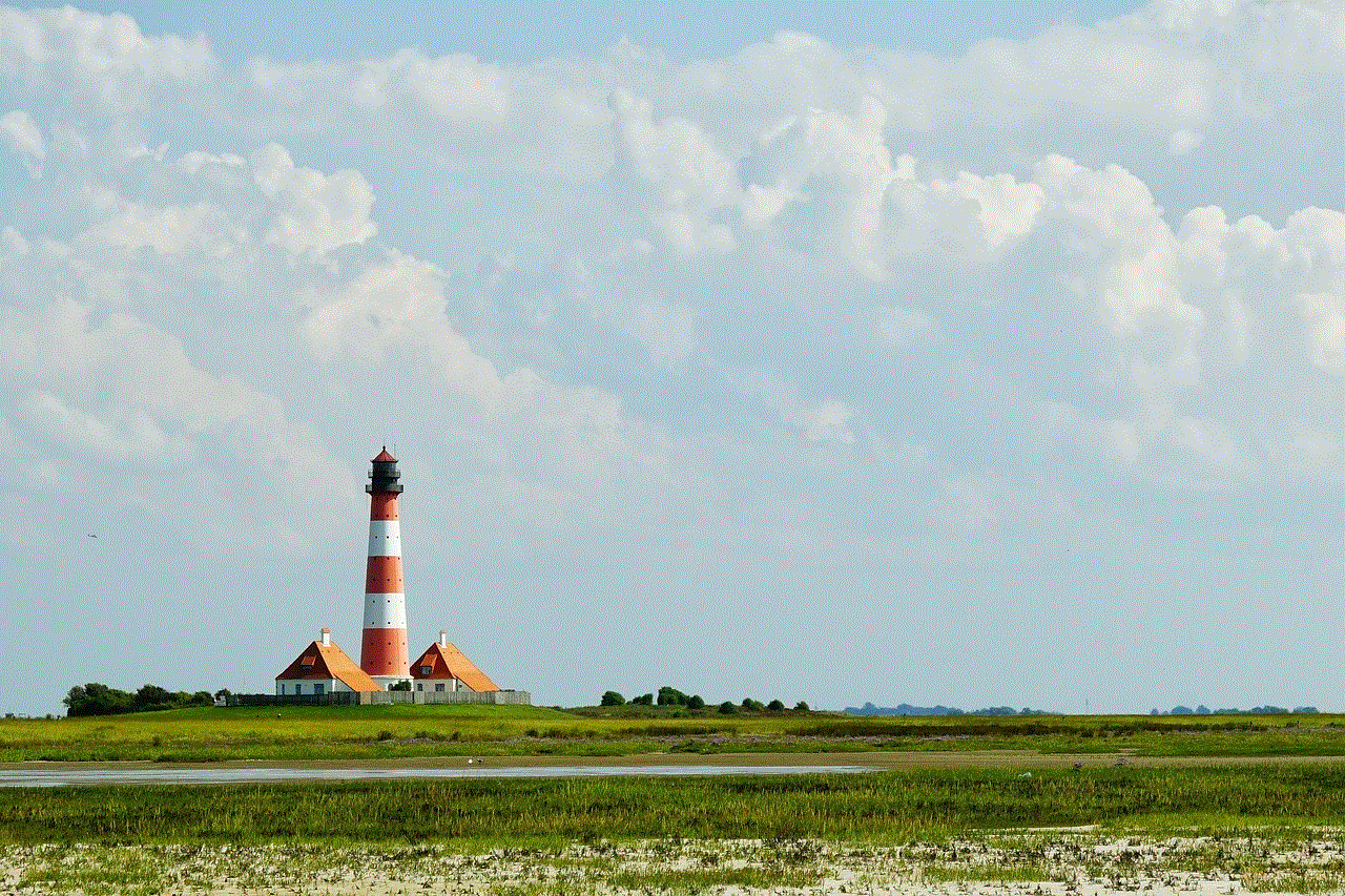 Lighthouse Ebb