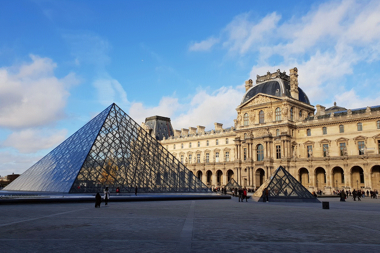 Louvre Architecture