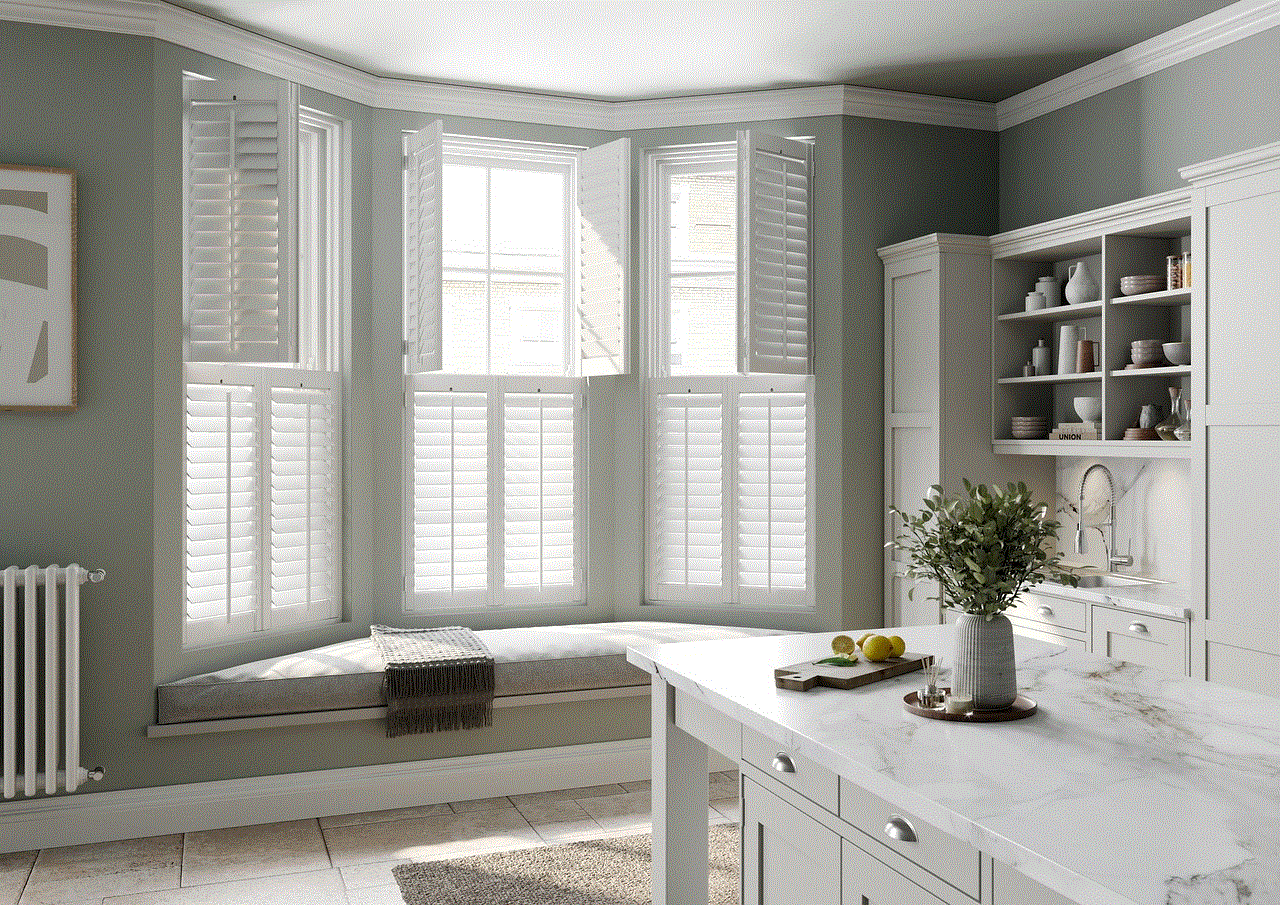 Shutters Kitchen