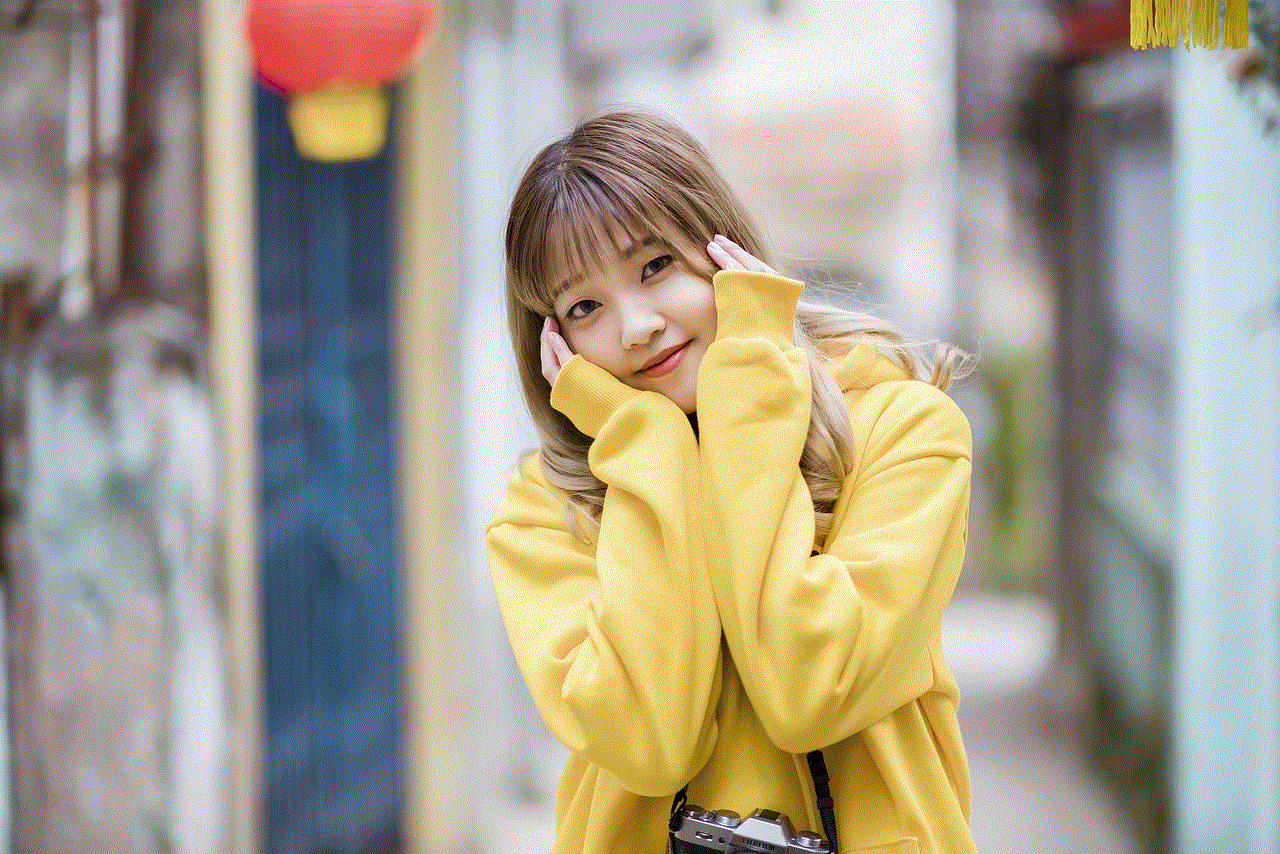 Girl Yellow Girl Yellow