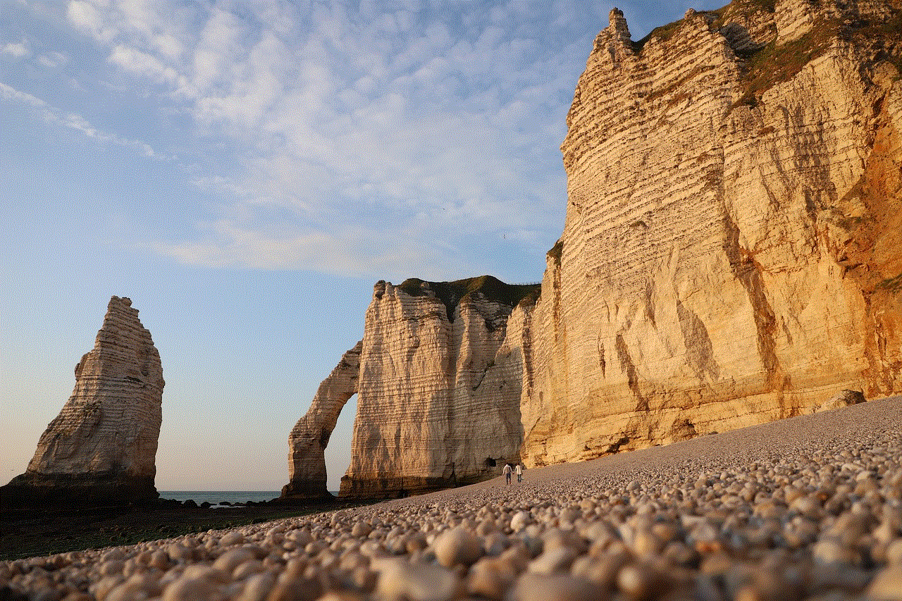 Sea Arch Cliff