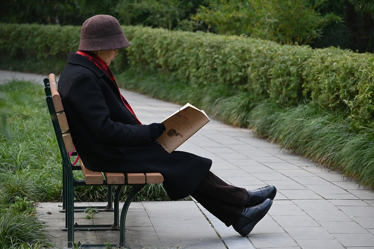 Old Man Reading