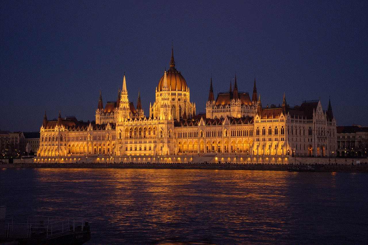 Hungarian Parliament Building Danube