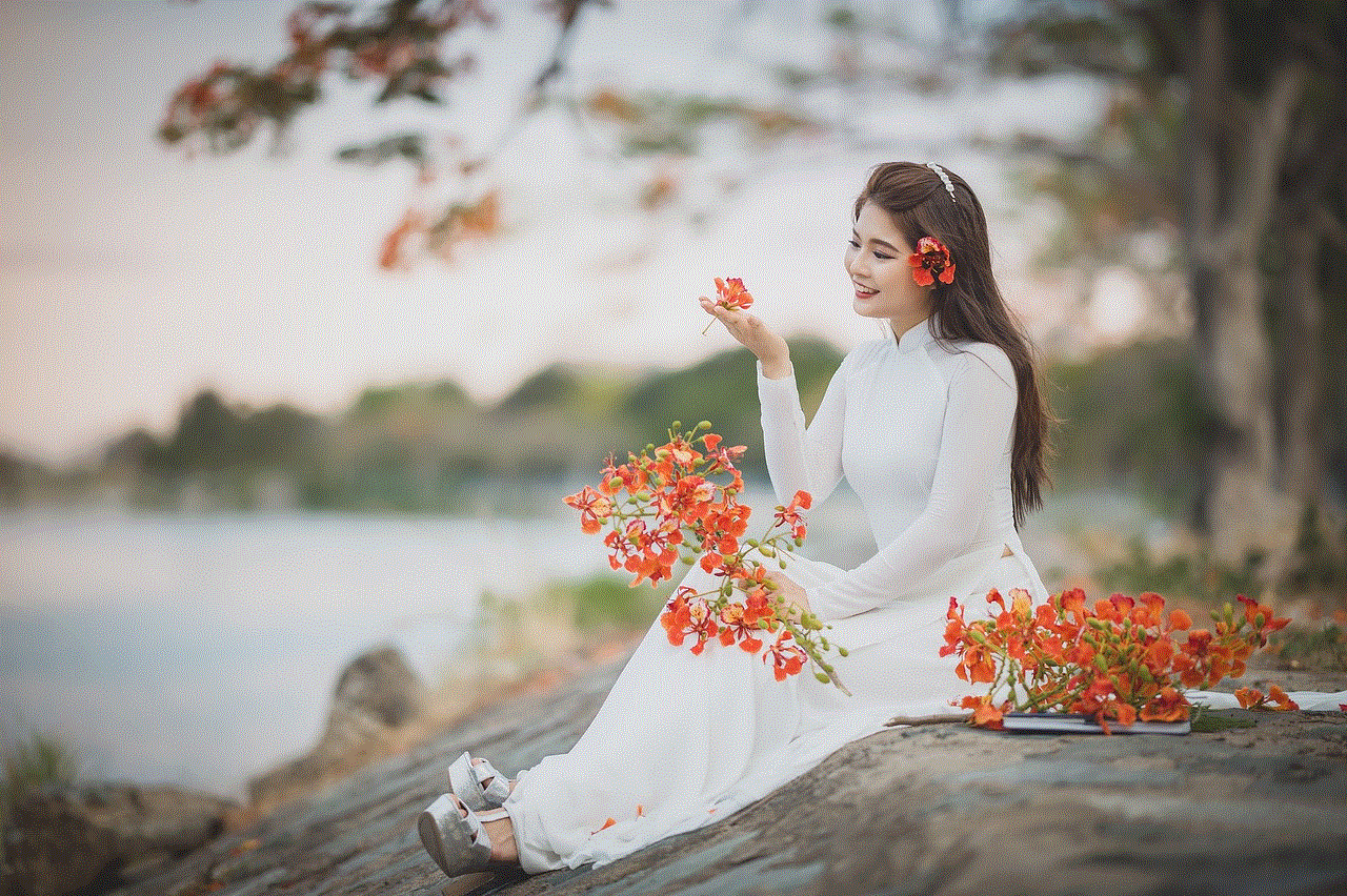 Ao Dai Asian