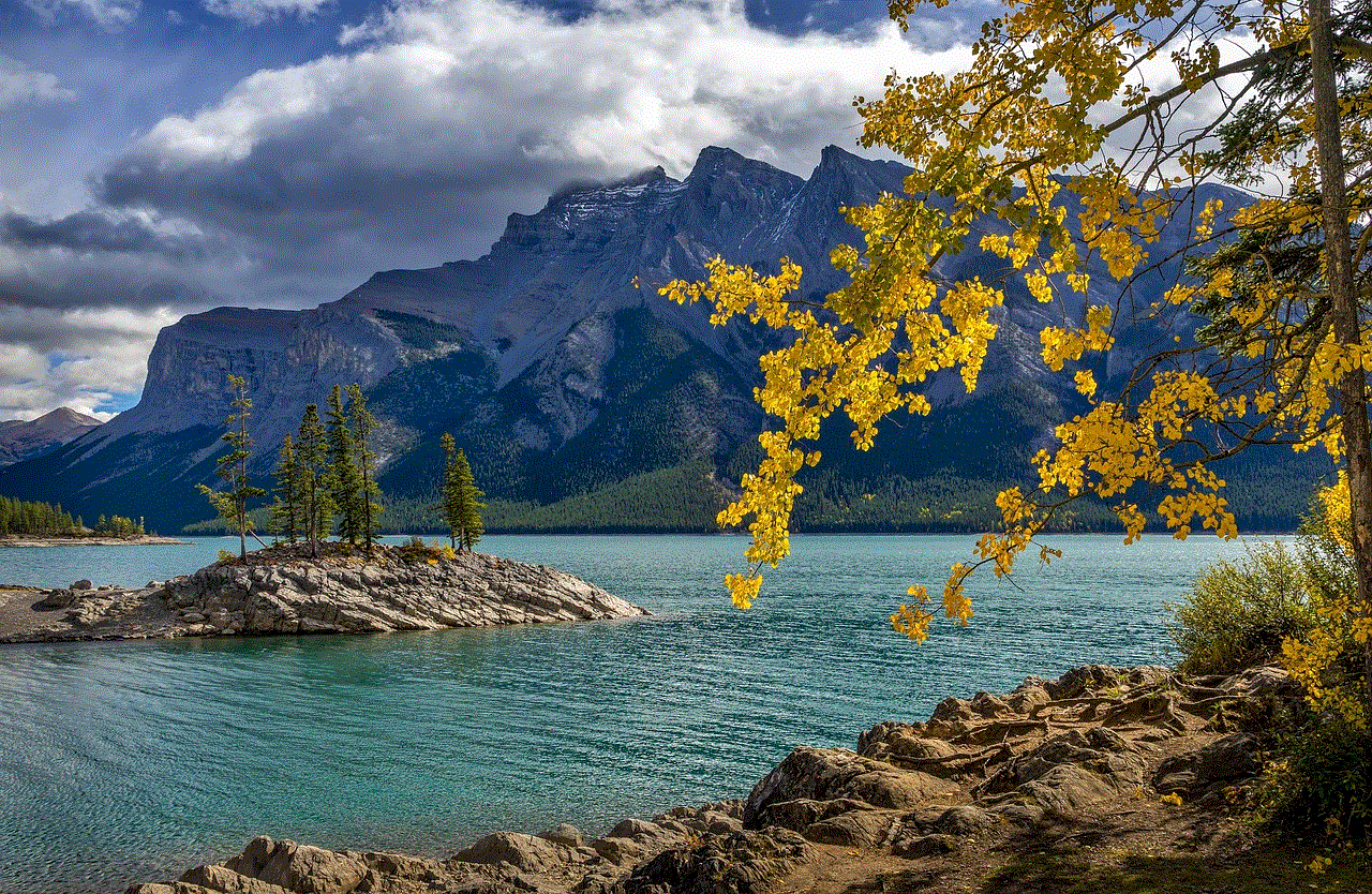 Lake Mountains