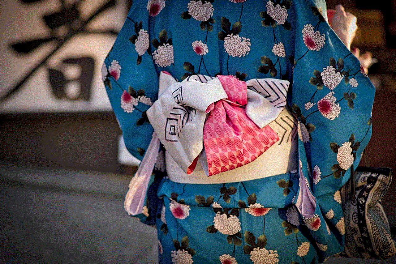 Kimono Costume