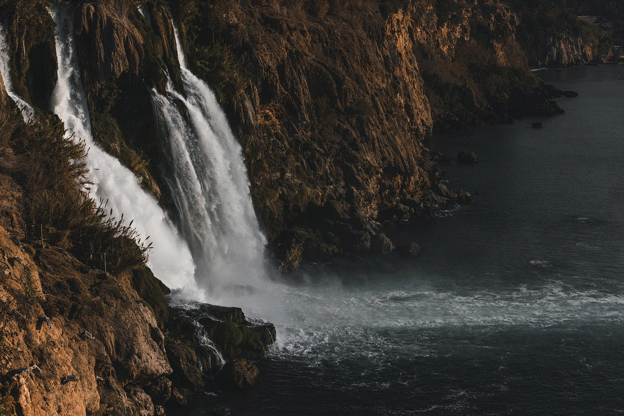 Waterfall Cascade