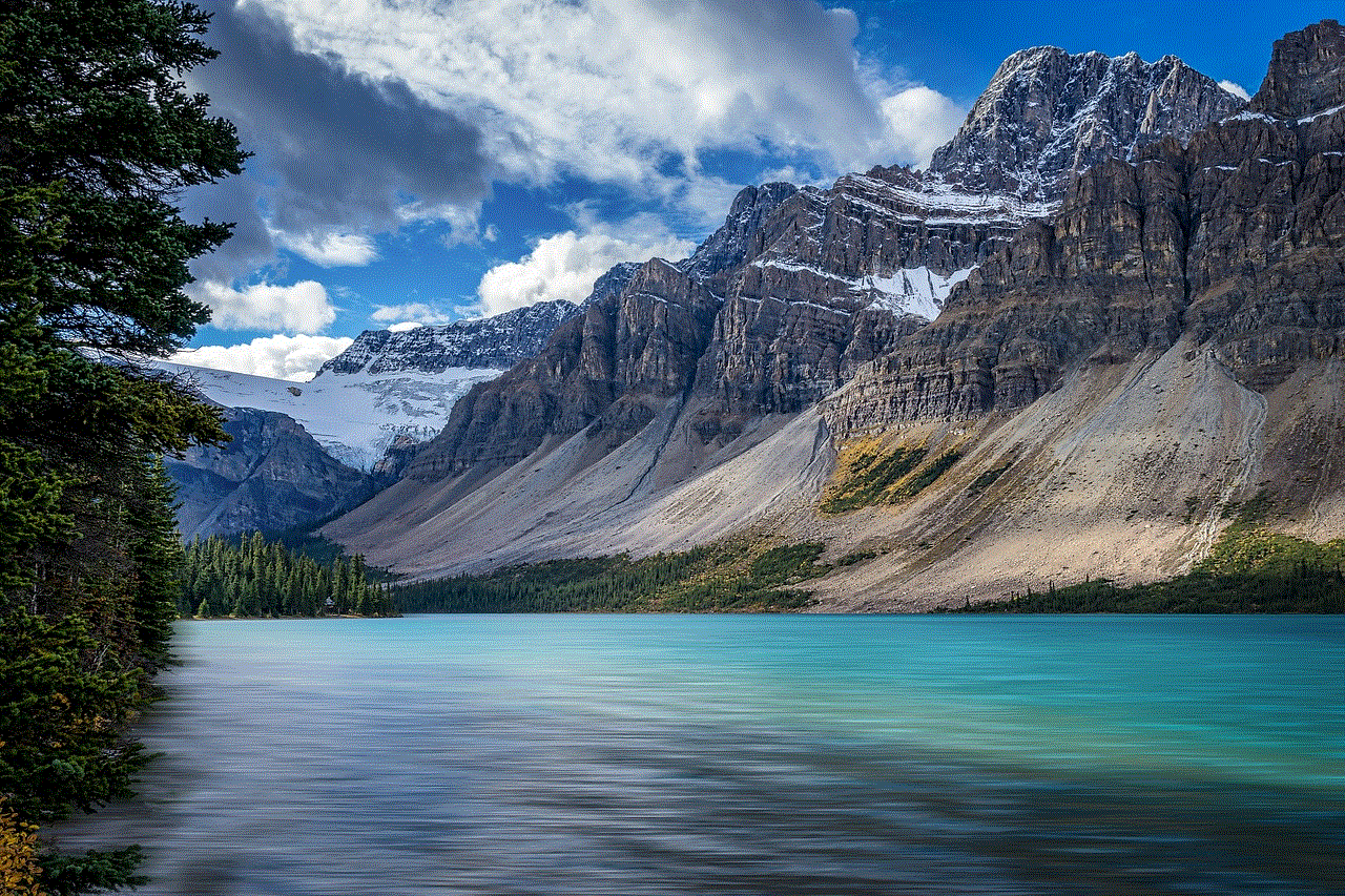 Bow Lake Lake