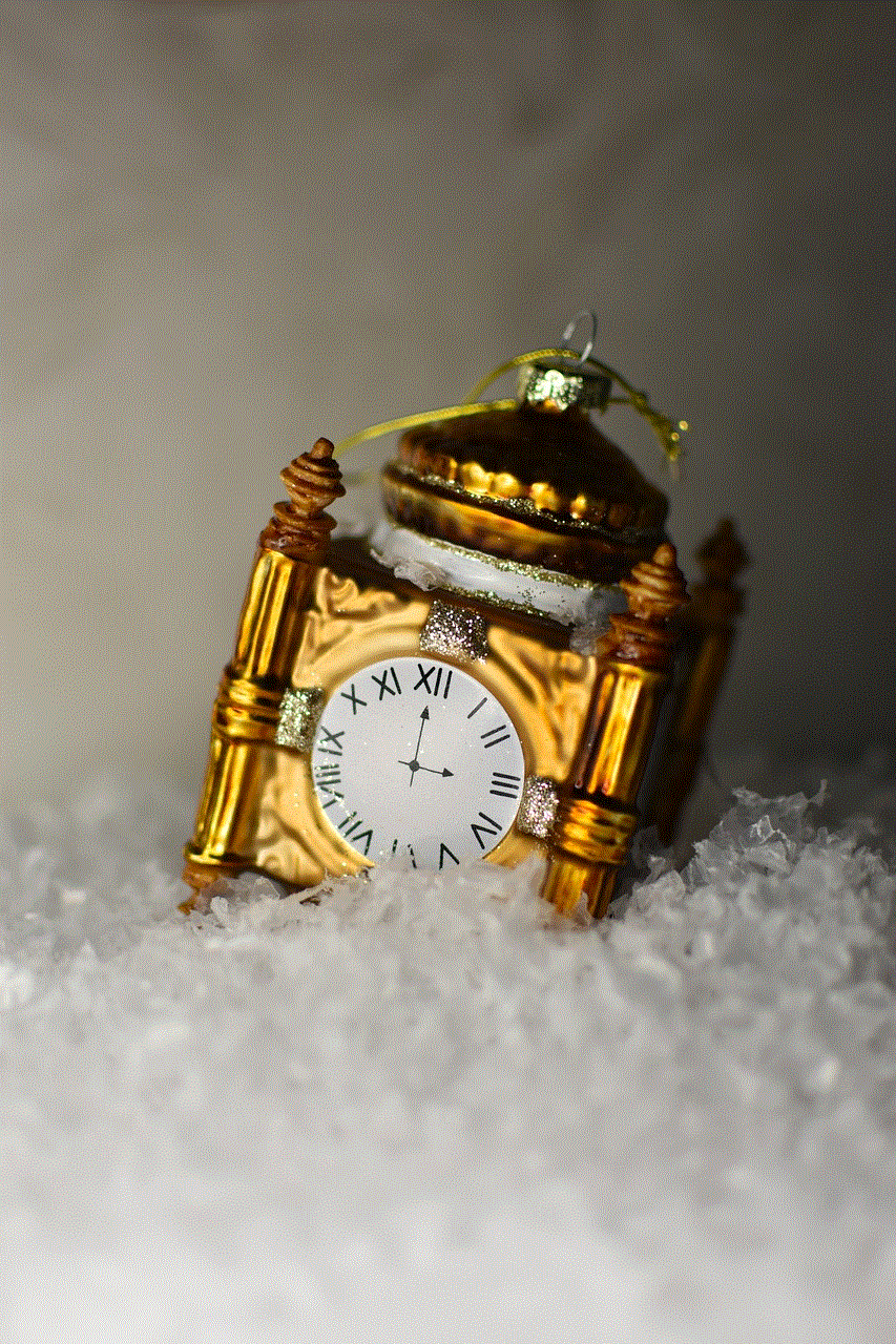 Clock Snow