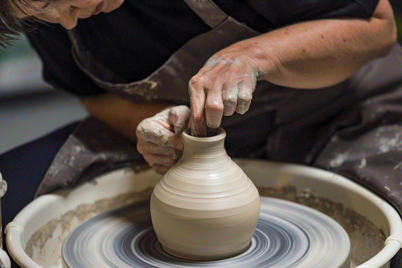 Potter Pottery