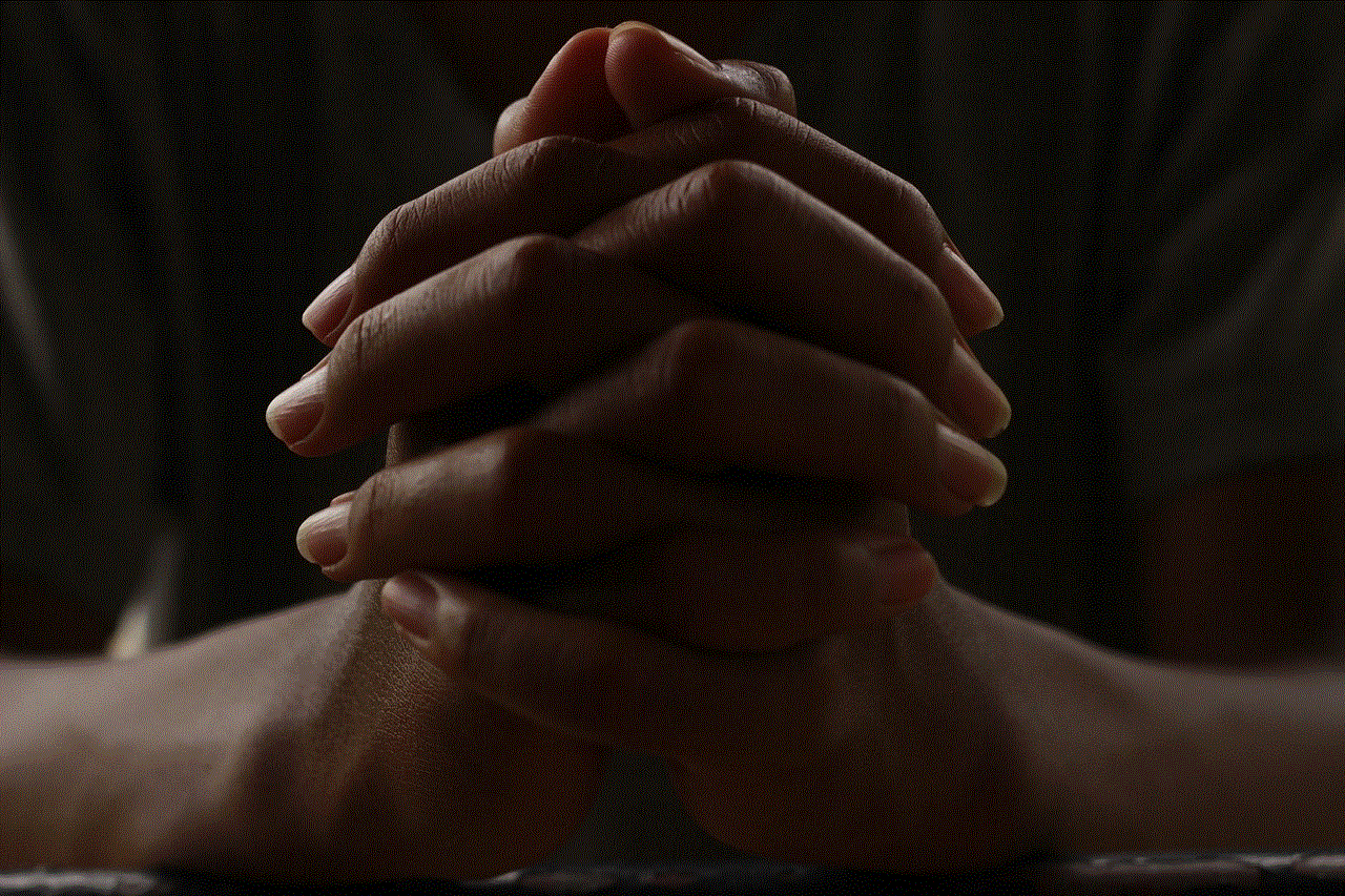 Hands Praying