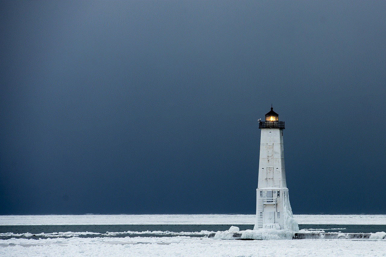 Lighthouse Ice