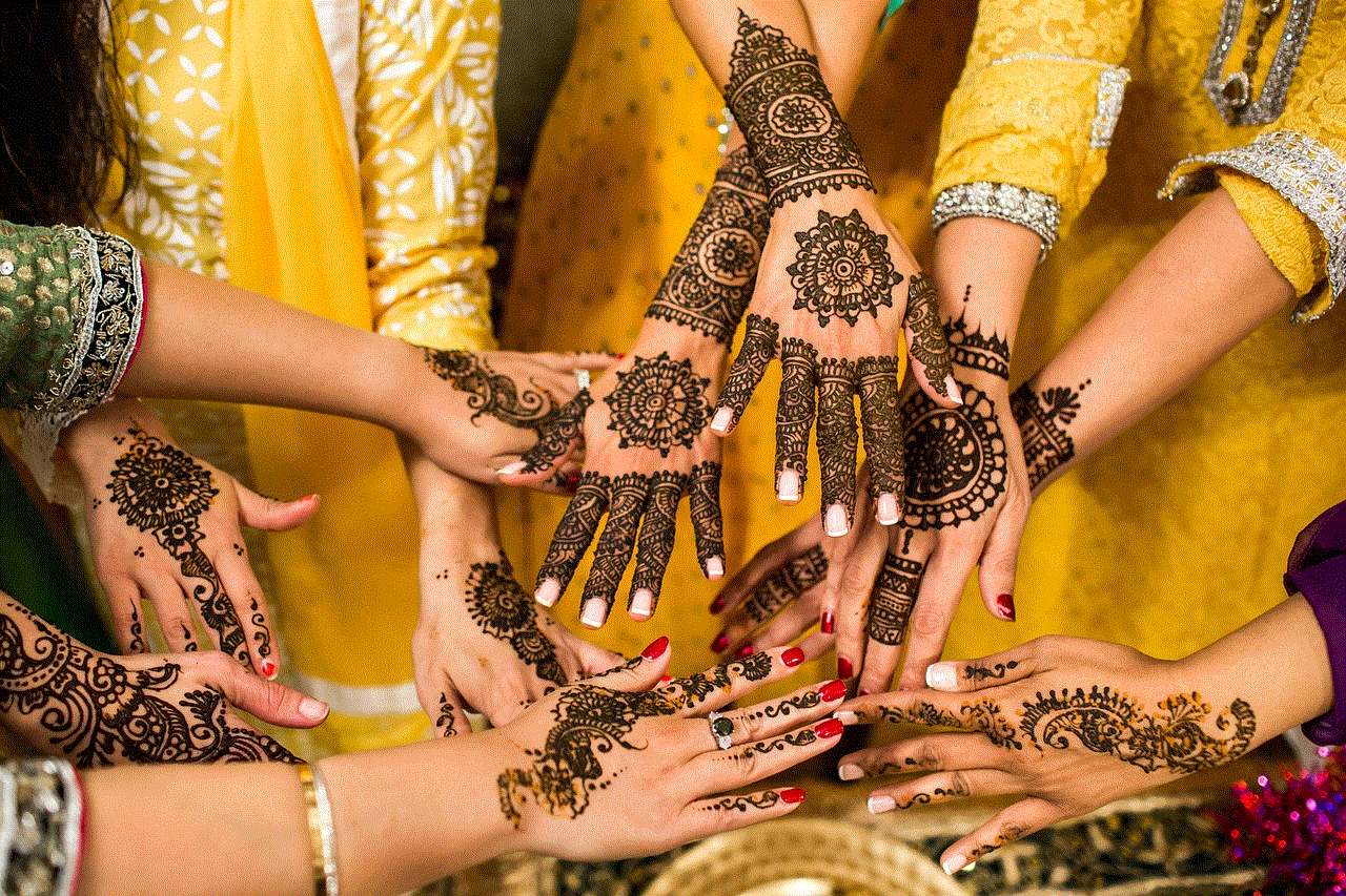 Hands Henna