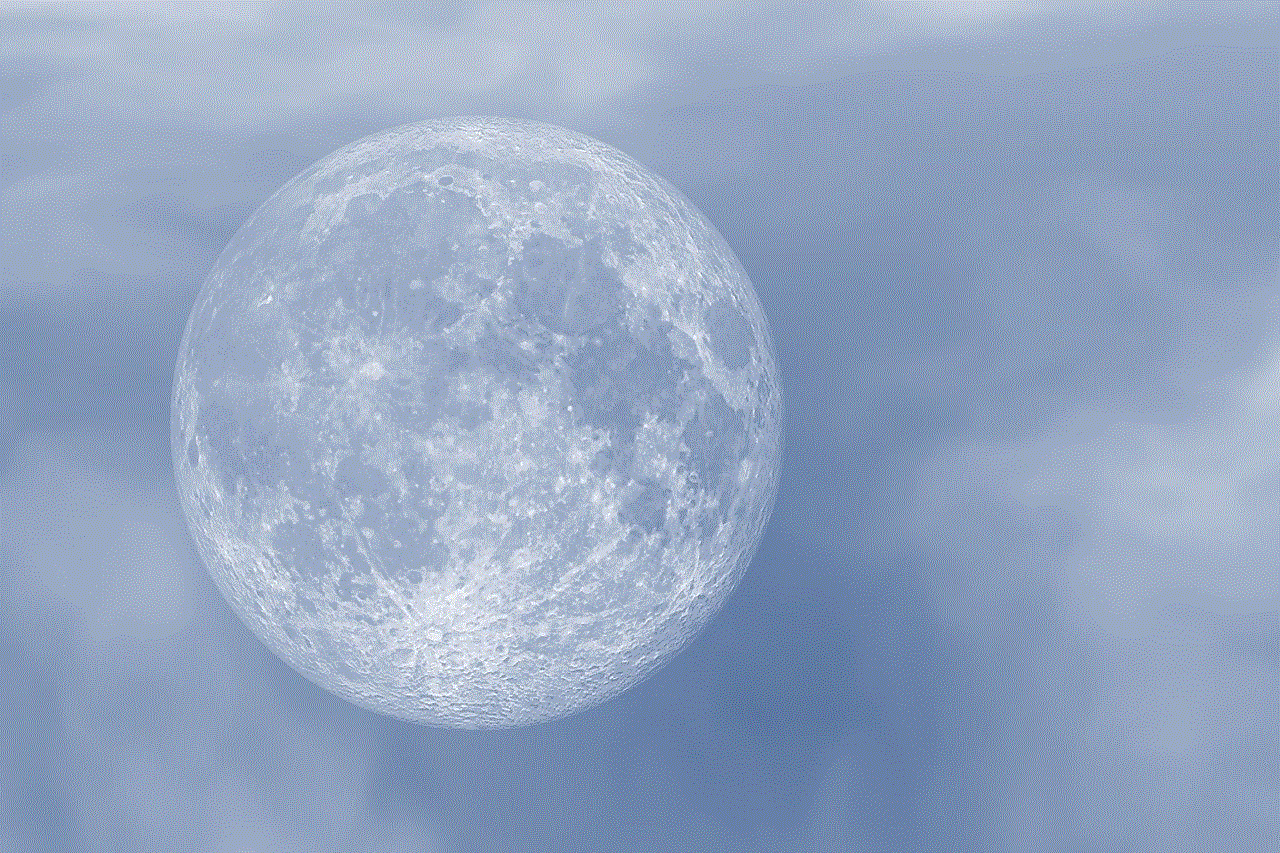 Moon Darling Moon Darling