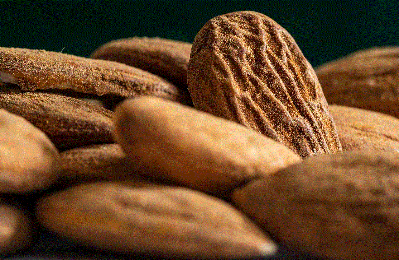 Almond Nuts