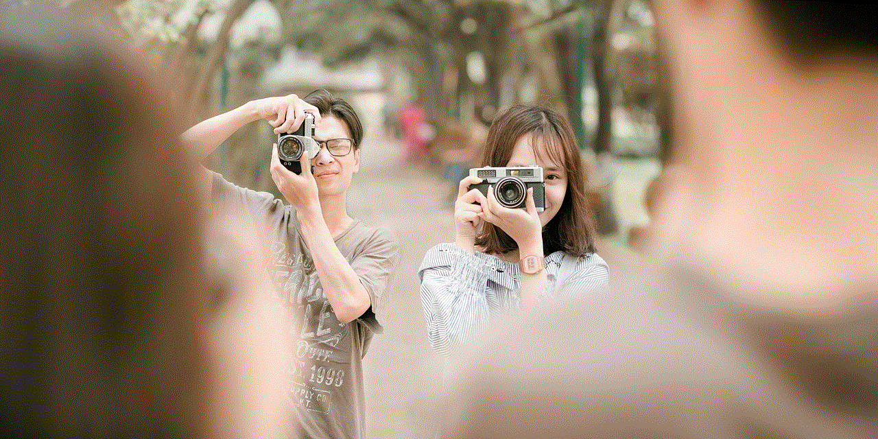 Couple Camera