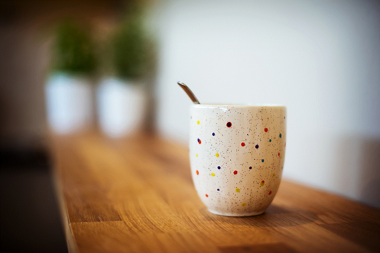 Mug Table Mug Table