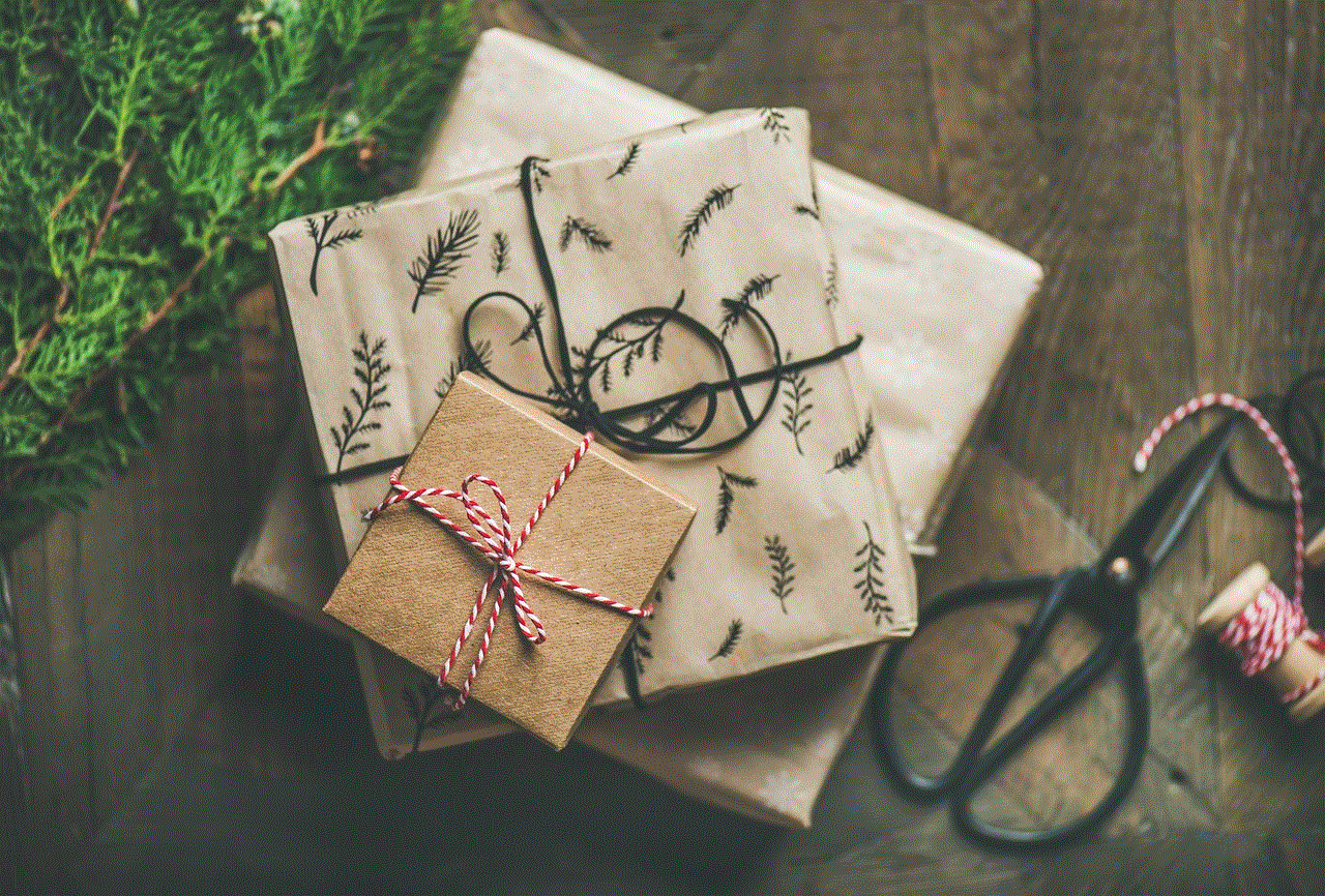 Gifts Free Wallpaper